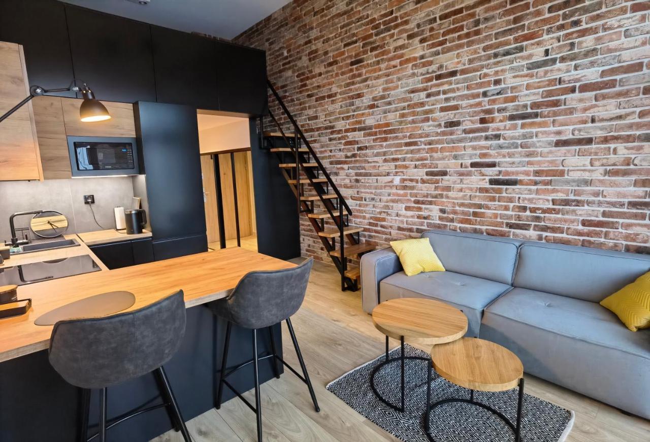 Apartament Loft Studio Airport Blisko Lotniska Zarembowicza Lotnisko Breslavia Esterno foto
